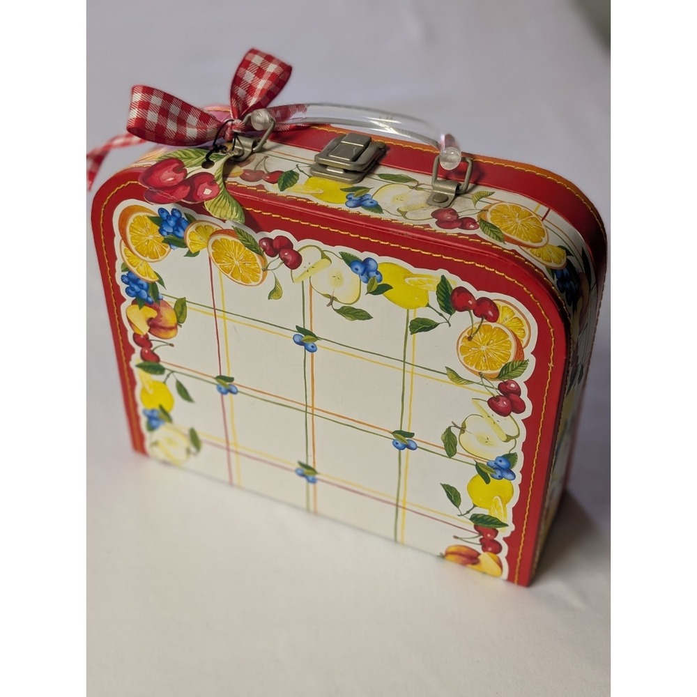 Vintage Lady Layne Keepsake Lunchbox Picnic Style W/ Lucite Handle Cottagecore